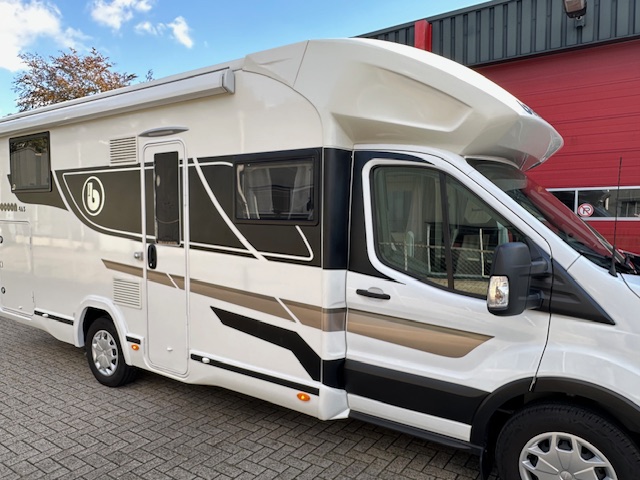 Benimar 463 Tessoro Cocoon 06-2020 Enkele bedden-hefbed 22430 km